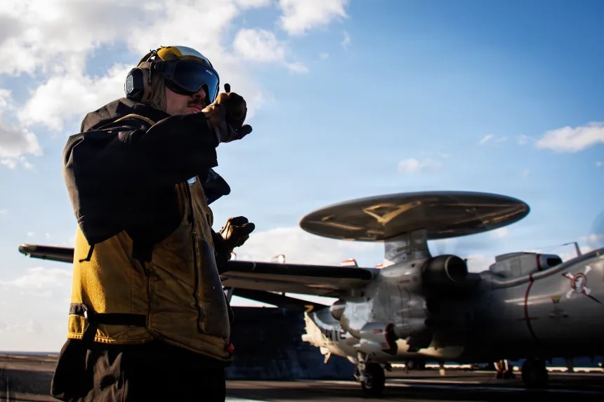 Mỹ “tất tay” với Iran bằng kho vũ khí “siêu đẳng cấp” - Ảnh 7. Mỹ “tất tay” với Iran bằng kho vũ khí “siêu đẳng cấp” - Ảnh 7.