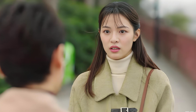 Bị chồng đuổi đi sau khi vắng nh&agrave; 14 ng&agrave;y, t&ocirc;i kh&oacute;c l&oacute;c kể với mẹ chồng th&igrave; b&agrave; bu&ocirc;ng 2 từ: "Đ&aacute;ng đời" - Ảnh 1.