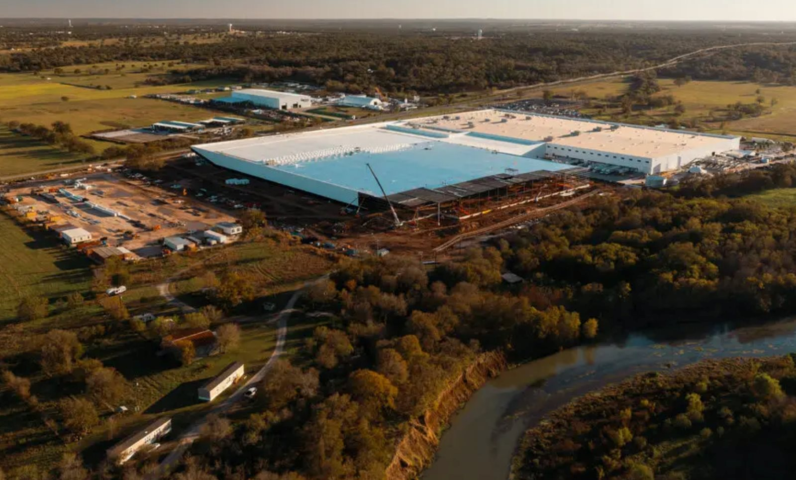 Elon Musk v&agrave; B&iacute; mật đế chế c&ocirc;ng ty tại Texas: 90 C&ocirc;ng ty th&acirc;u t&oacute;m BĐS - Ảnh 3.