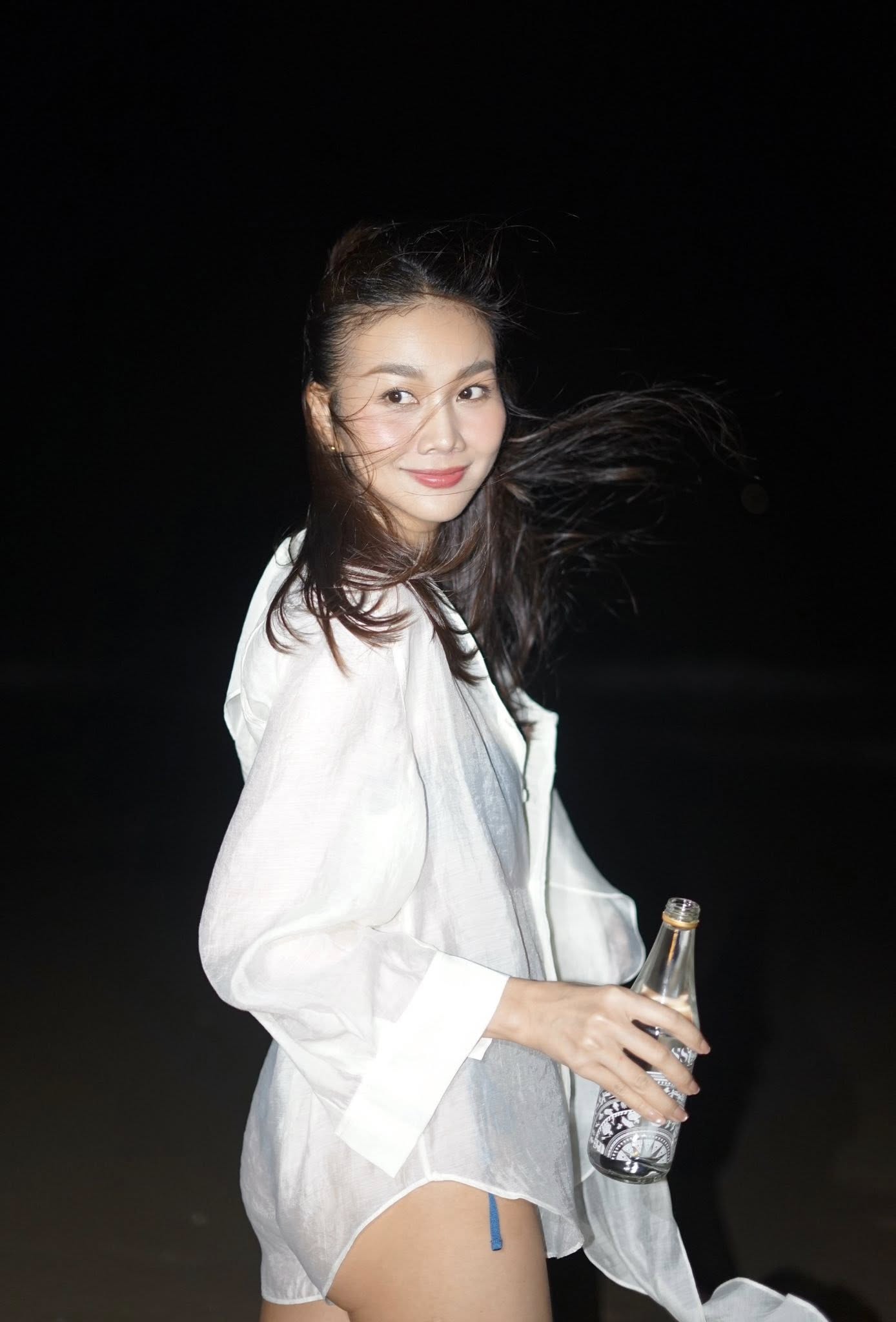 Thanh Hằng si&ecirc;u cuốn h&uacute;t, gợi cảm kh&ocirc;ng thể rời mắt  - Ảnh 1.