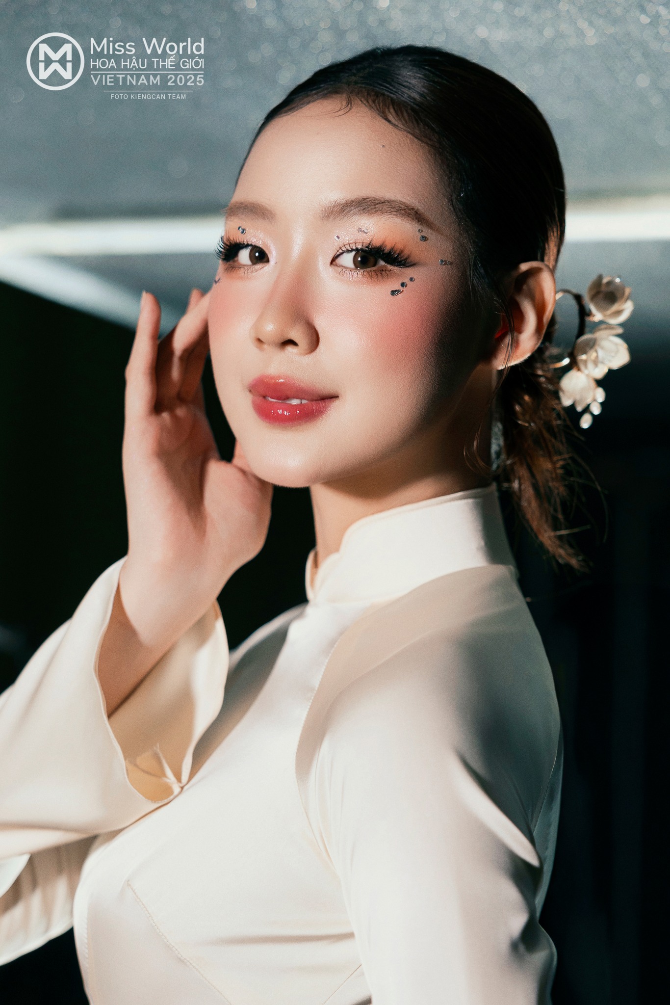 Hoa hậu Bảo Ngọc ph&ocirc; diễn đường cong &ldquo;cực gắt&rdquo;  - Ảnh 3.