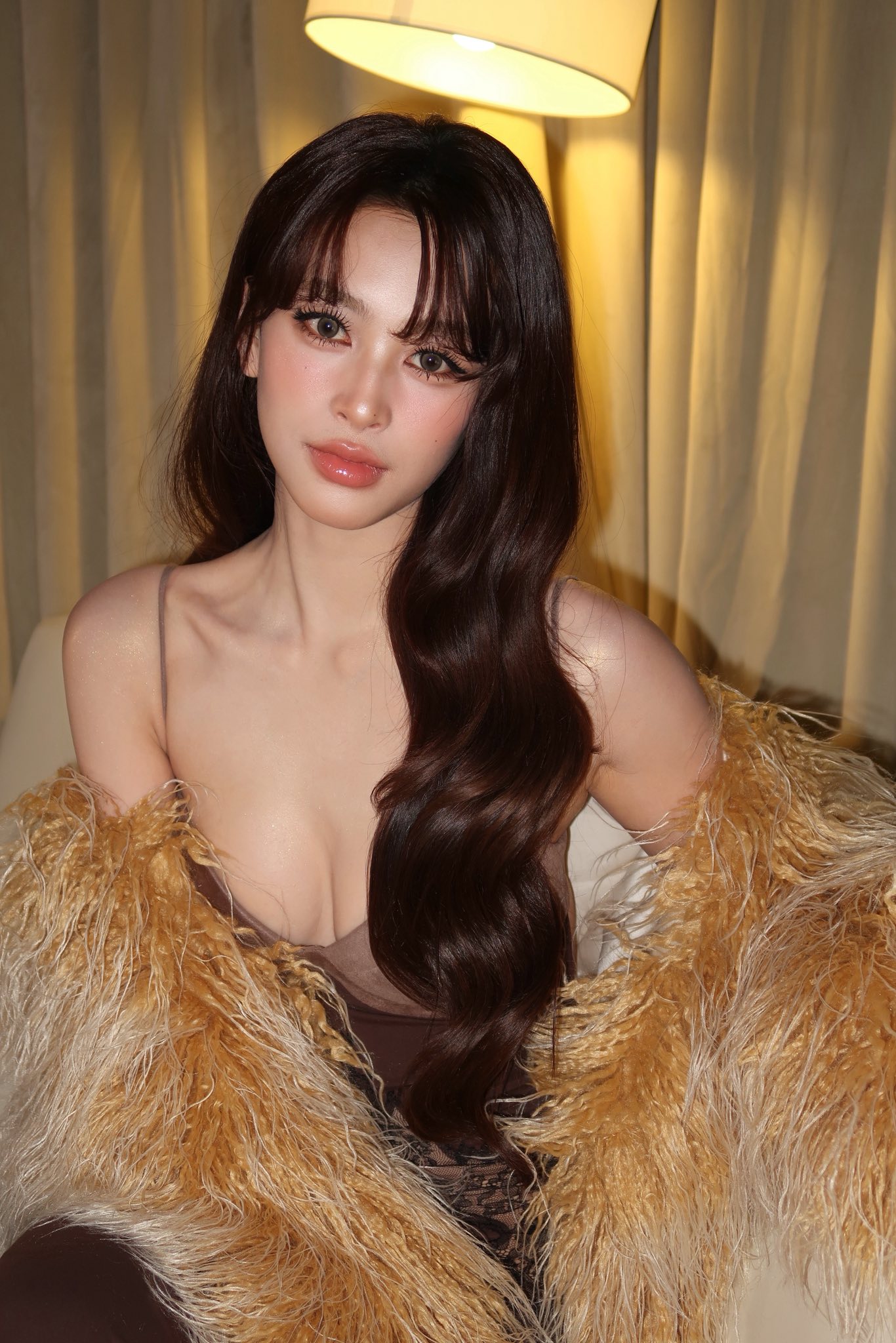 Tiểu Vy ngọt ng&agrave;o khiến fan m&ecirc; mẩn  - Ảnh 2.