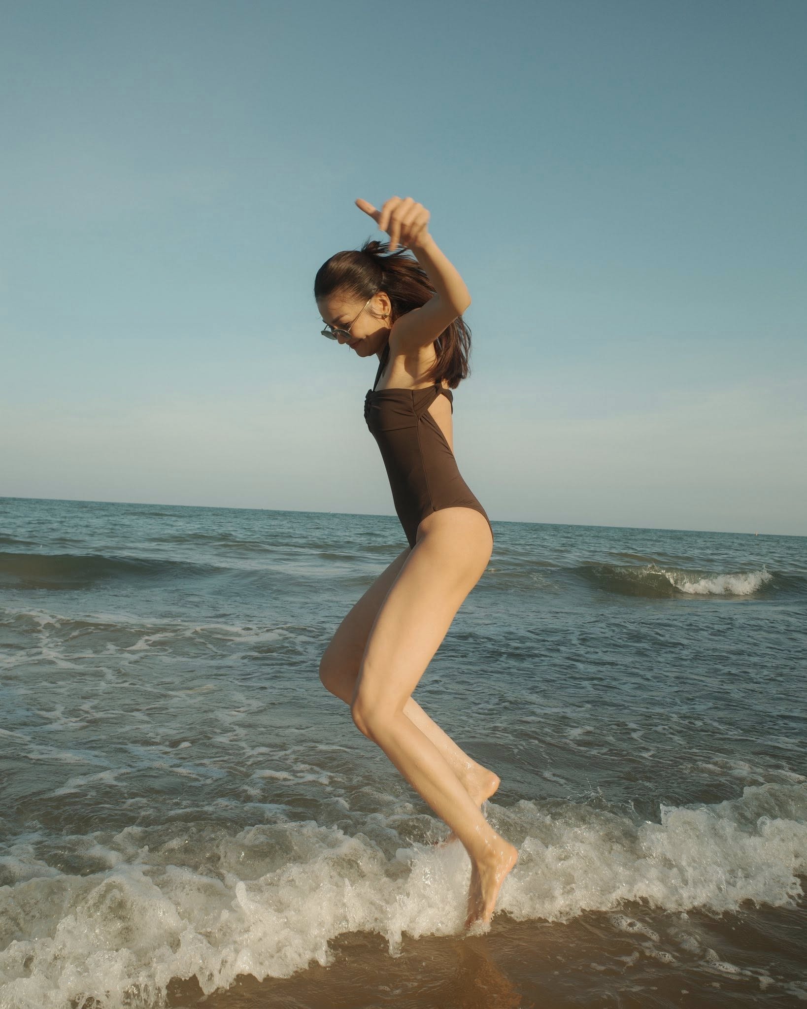 Thanh Hằng si&ecirc;u cuốn h&uacute;t, gợi cảm kh&ocirc;ng thể rời mắt  - Ảnh 3.