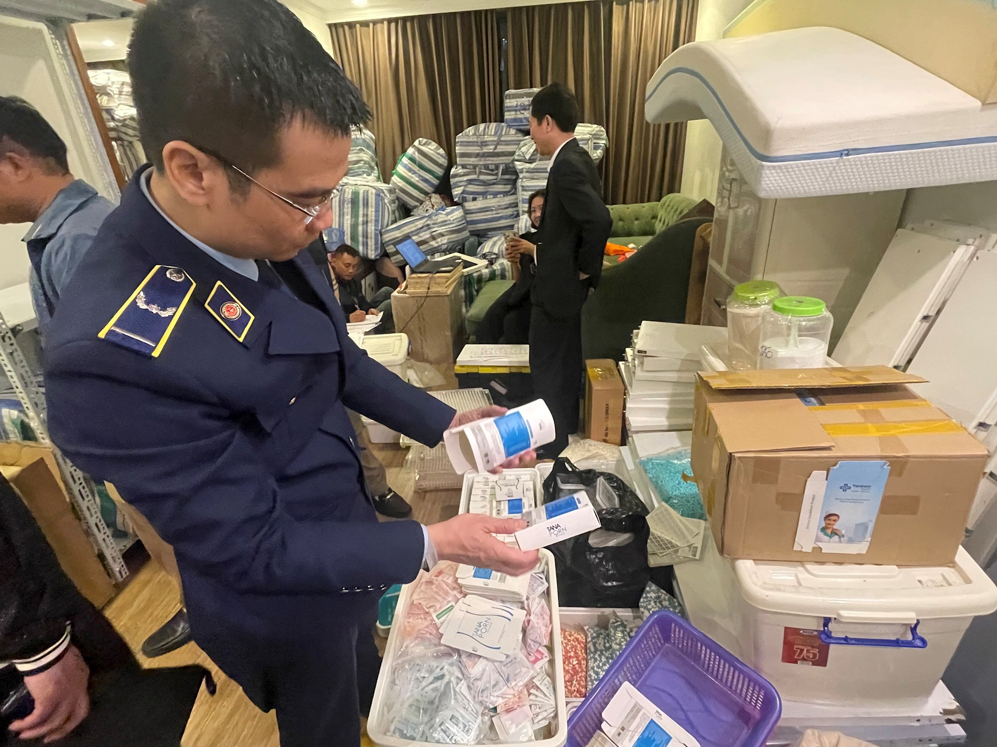 Bộ Y tế yêu cầu xử lý hai vụ nghi ngộ độc, siết hậu kiểm thực phẩm - Ảnh 4.