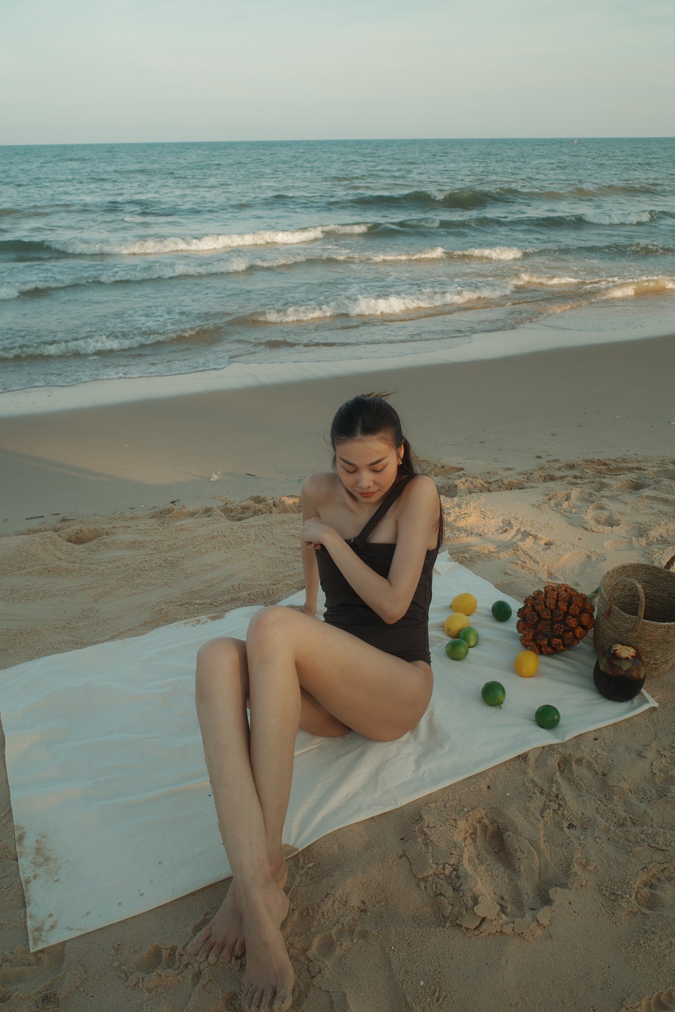 Thanh Hằng si&ecirc;u cuốn h&uacute;t, gợi cảm kh&ocirc;ng thể rời mắt  - Ảnh 4.