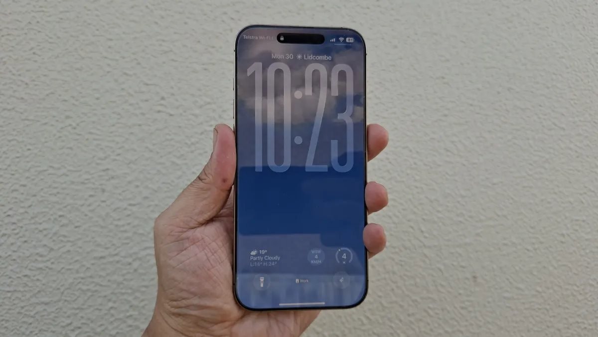 C&acirc;y b&uacute;t c&ocirc;ng nghệ chọn iPhone 16 Pro Max thay Galaxy S26 Ultra v&igrave; l&yacute; do đặc biệt - Ảnh 4.