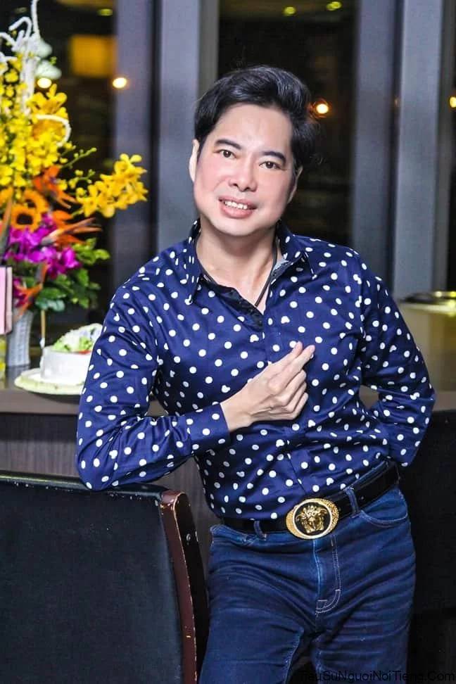 Cuộc sống vi&ecirc;n m&atilde;n của &ldquo;&ocirc;ng ho&agrave;ng nhạc sến&rdquo; sau khi tuy&ecirc;n bố cả đời kh&ocirc;ng lấy vợ - Ảnh 1.