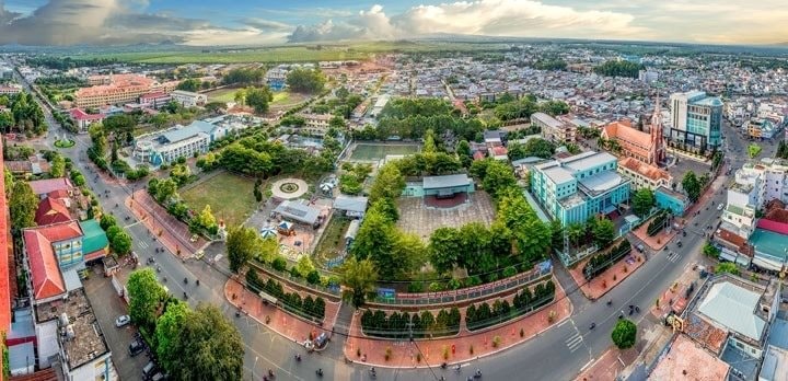 Việt Nam sắp c&oacute; TP trực thuộc Trung ương đầu ti&ecirc;n gi&aacute;p Campuchia, tr&igrave;nh Ch&iacute;nh phủ đề &aacute;n quan trọng trước 4/4 - Ảnh 1.