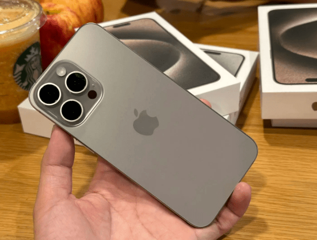 Top 5 chiếc iPhone cũ đ&aacute;ng mua nhất năm 2026 cho người y&ecirc;u c&ocirc;ng nghệ - Ảnh 1.