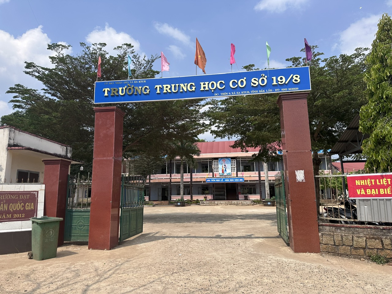 Nữ sinh lớp 7 g&atilde;y xương sườn nghi do bạn học đ&aacute;nh: Thực trạng bạo lực học đường 2026 - Ảnh 1.