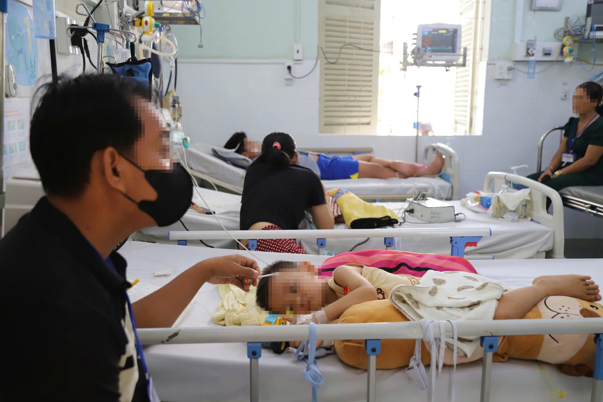 Cảnh gi&aacute;c cao độ trước 3 bệnh truyền nhiễm - Ảnh 1.