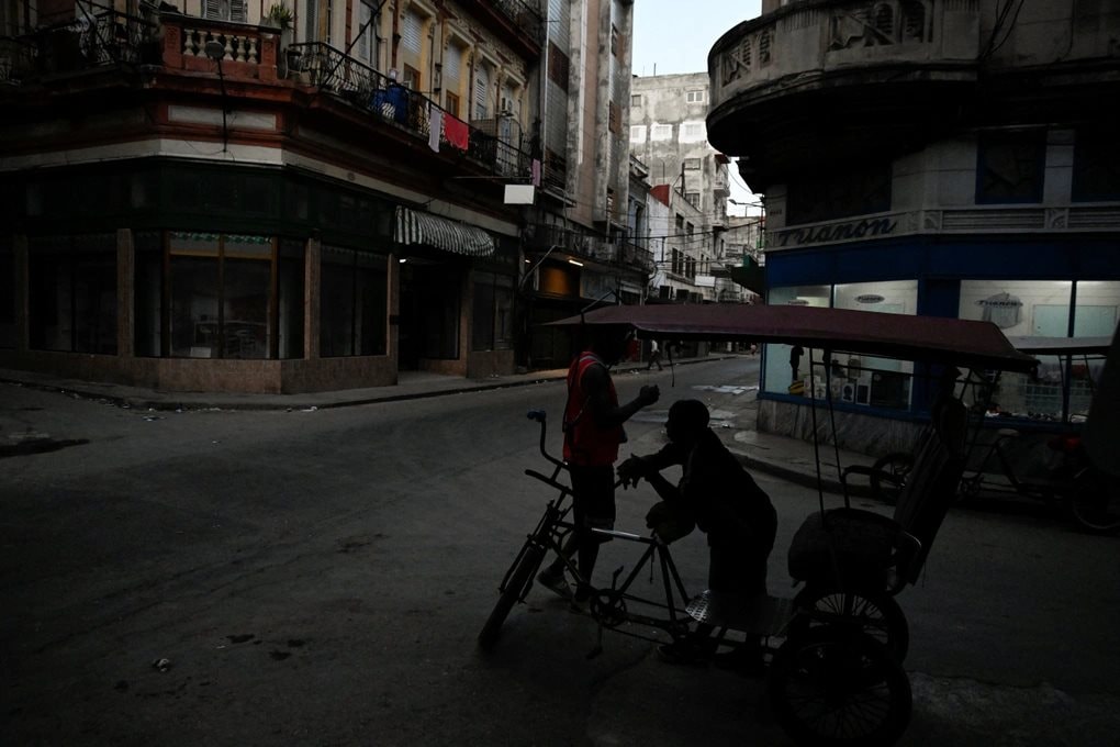 Tin vui lớn cho Cuba: Tàu chở dầu Nga vừa cập cảng, mang theo 100.000 tấn dầu thô - Ảnh 2.