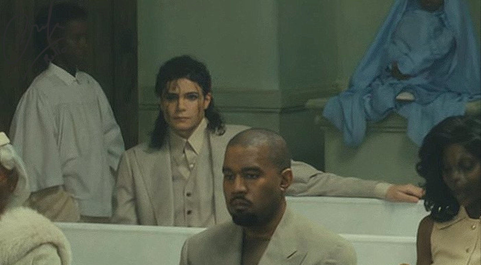 Kh&ocirc;ng thể tin Michael Jackson &ldquo;bằng xương bằng thịt&rdquo; ngồi ngay sau Kanye West - Ảnh 3.