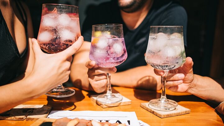 Vì sao người Mỹ uống nước đá quanh năm? 22 gettyimages 1308287520 14360607 1774956379368 17749563797121184187612