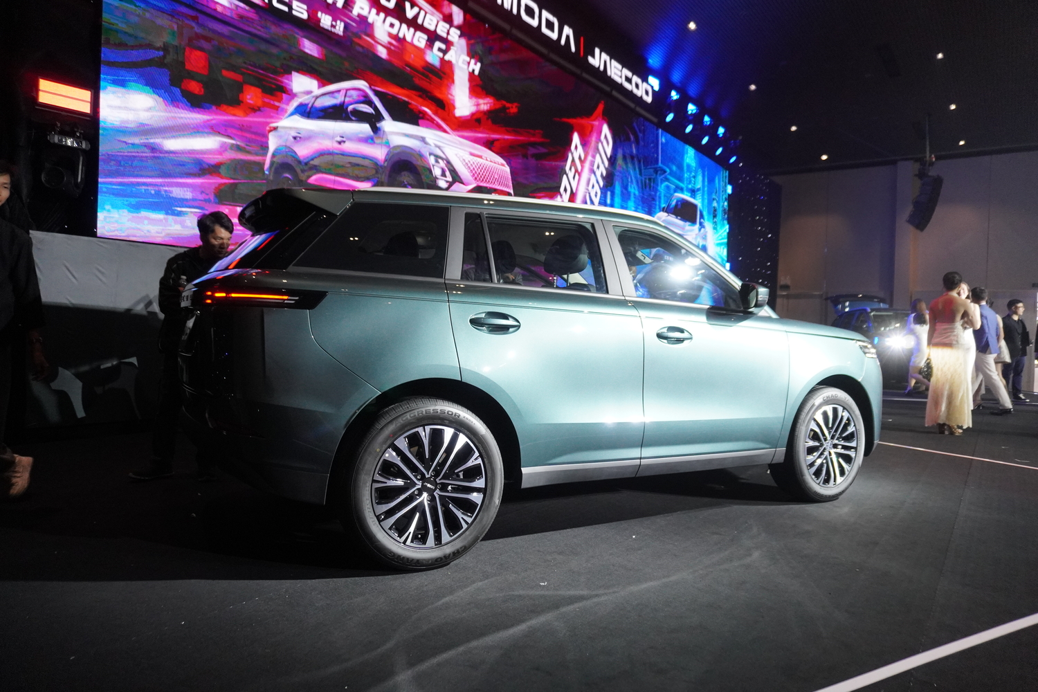 Chi tiết Jaecoo J5 tại Việt Nam: Thiết kế như Range Rover, gi&aacute; b&aacute;n vẫn l&agrave; ẩn số- Ảnh 14.