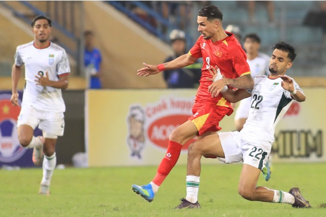 DIỄN BIẾN Việt Nam 3-1 Malaysia: Tuyển Việt Nam bị thổi penalty - Ảnh 13.