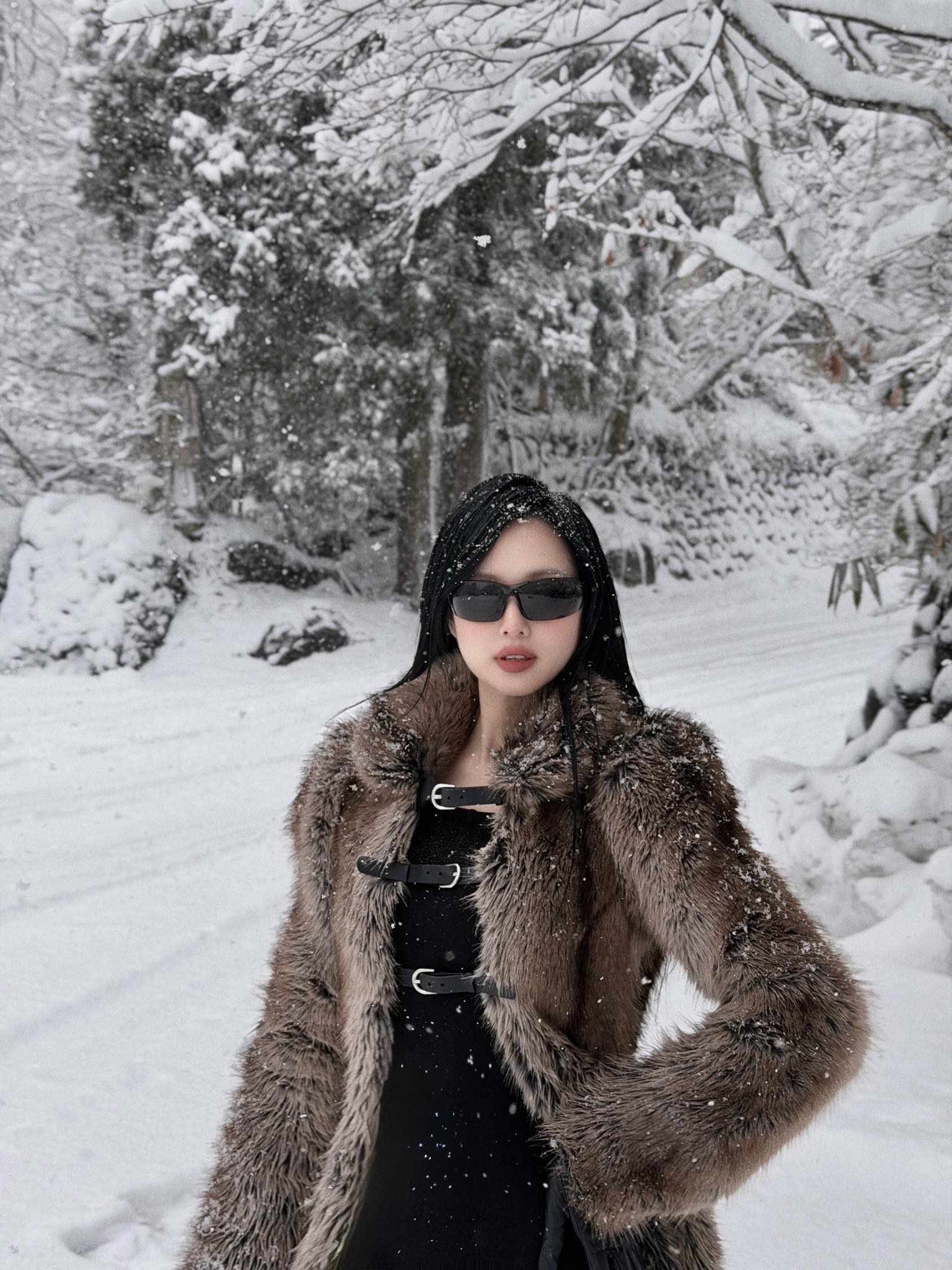 Nhan sắc của đệ nhất hot girl T&acirc;m T&iacute;t sau khi lập gia đ&igrave;nh thay đổi rao? - Ảnh 5.