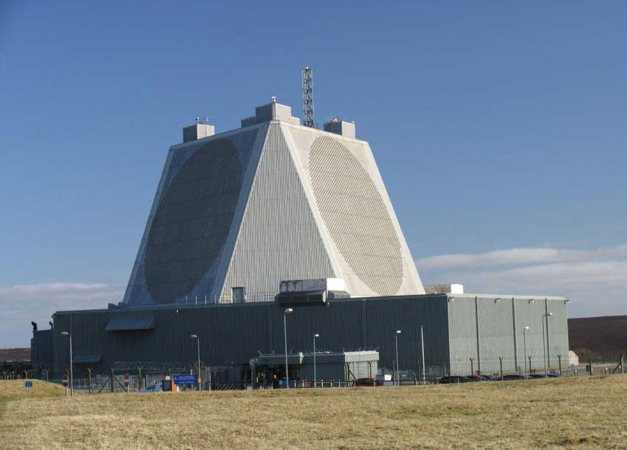 Hệ thống radar AN / FPS - 132 của Mỹ bị Iran tấn c&ocirc;ng tại Qatar năm 2026 - Ảnh 1.