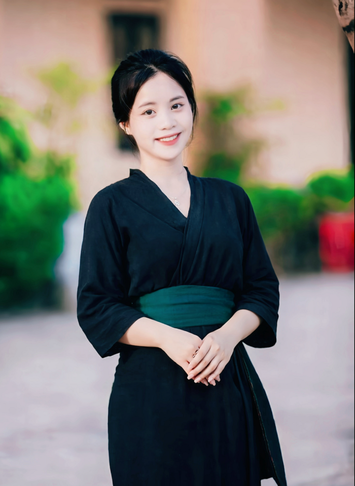 C&ocirc; gi&aacute;o 24 tuổi người Ơ Đu ứng cử đại biểu Quốc hội với kh&aacute;t vọng gi&aacute;o dục v&ugrave;ng cao - Ảnh 1.