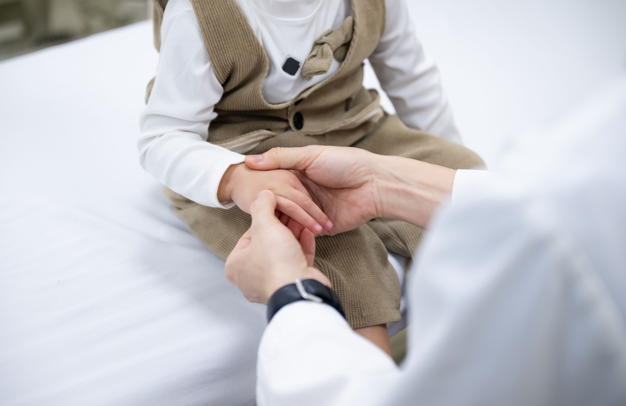 Bé trai 3 tuổi từng bị tiên lượng chết não, sống đời thực vật sau đuối nước: Khoảnh khắc gọi Bé trai 3 tuổi từng bị tiên lượng chết não, sống đời thực vật sau đuối nước: Khoảnh khắc gọi