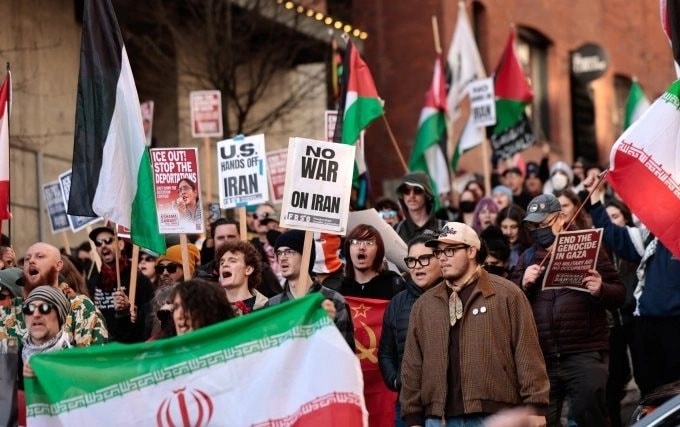 Mỹ c&oacute; thể nhận "tin dữ 210 tỷ USD" từ Iran - Ảnh 2.