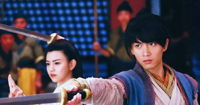 Kim Luân Pháp Vương bất ngờ "chỉ điểm" cho Dương Quá: Câu nói tưởng vô tình nhưng ẩn chứa thứ đáng sợ! - Ảnh 1. Kim Luân Pháp Vương bất ngờ "chỉ điểm" cho Dương Quá: Câu nói tưởng vô tình nhưng ẩn chứa thứ đáng sợ! - Ảnh 1.