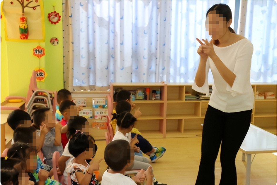 Nữ gi&aacute;o vi&ecirc;n mầm non 25 tuổi ph&aacute;t hiện nhiễm HIV, kh&oacute;c nghẹn: "8 ngộ nhận hủy hoại đời t&ocirc;i, nhiều người cũng mắc"- Ảnh 1.