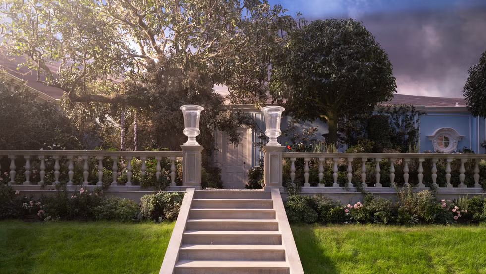 Giải mã 9 chi tiết ẩn trong Đồi Gió Hú: Phòng ngủ mang màu da nữ chính, tại sao bức tường lại "đổ mồ hôi"?- Ảnh 9. Giải mã 9 chi tiết ẩn trong Đồi Gió Hú: Phòng ngủ mang màu da nữ chính, tại sao bức tường lại "đổ mồ hôi"?- Ảnh 9.