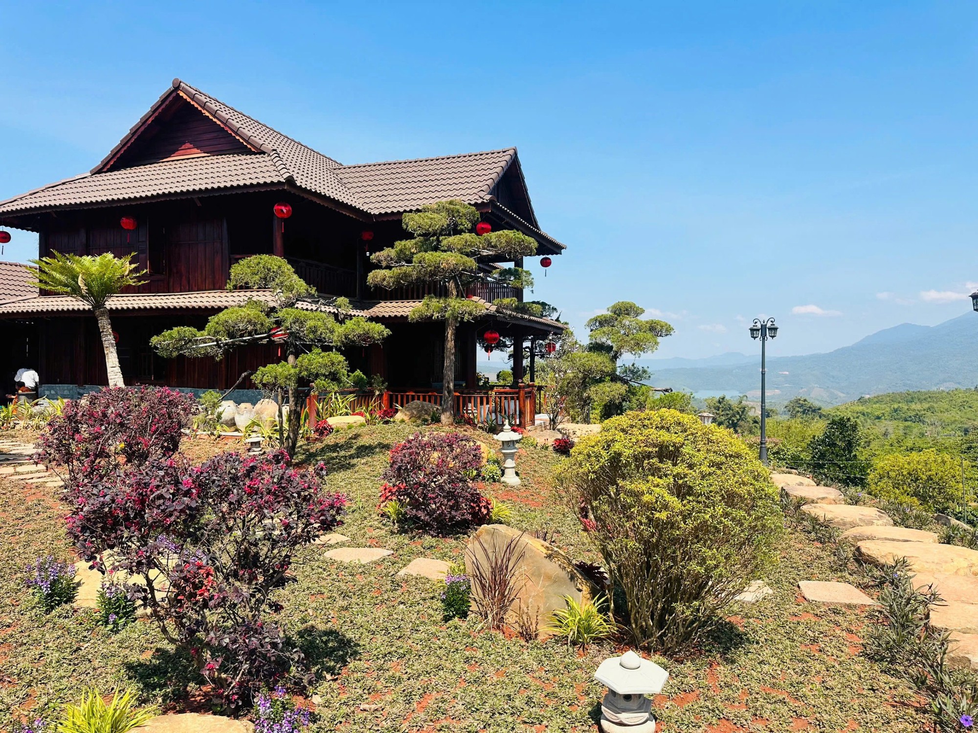 - Ảnh 1. - Ảnh 1.