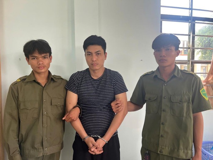 G&atilde; đ&agrave;n &ocirc;ng d&ugrave;ng rựa tấn c&ocirc;ng cha mẹ vợ cũ ở Đồng Nai - Ảnh 1.