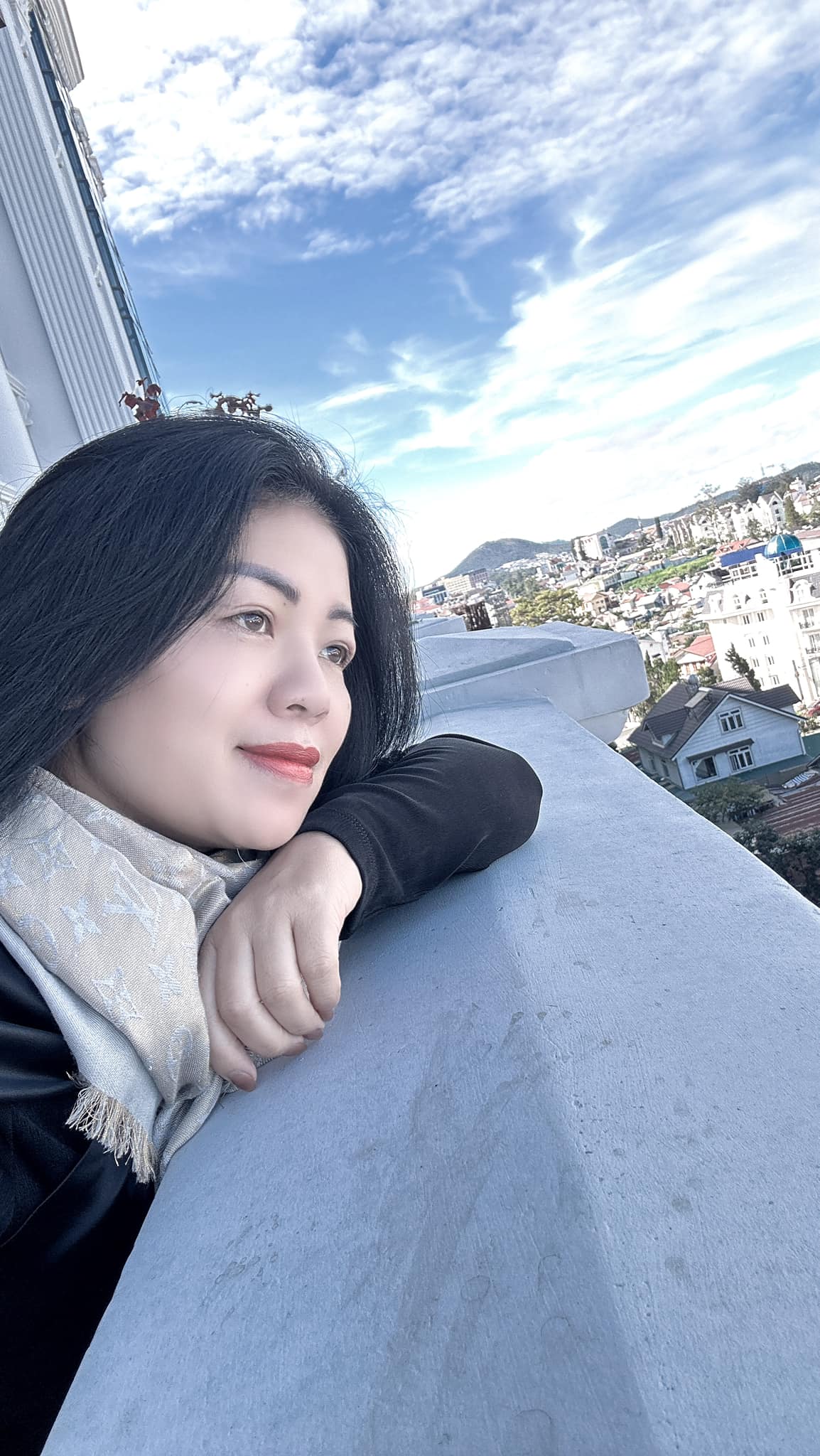 "Nữ ho&agrave;ng nhạc đỏ" l&agrave; mẹ đơn th&acirc;n 4 con chia sẻ sự mệt mỏi, nhắc tới mẹ ruột - Ảnh 3.