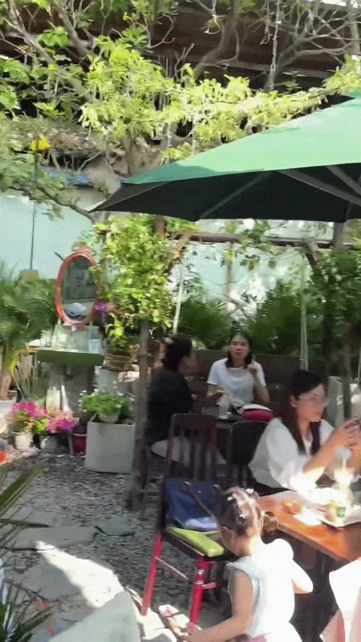 Phải đ&oacute;ng cửa 5 ng&agrave;y, qu&aacute;n cafe của &ocirc;ng ho&agrave;ng nhạc Việt đ&igrave;nh đ&aacute;m một thời "thất thủ" khi mở lại - Ảnh 2.