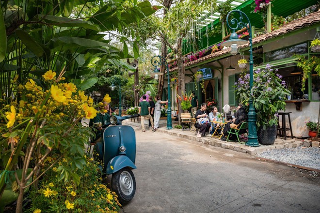 Phải đ&oacute;ng cửa 5 ng&agrave;y, qu&aacute;n cafe của &ocirc;ng ho&agrave;ng nhạc Việt đ&igrave;nh đ&aacute;m một thời "thất thủ" khi mở lại - Ảnh 7.