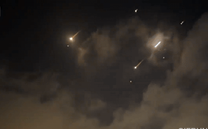 C&aacute;c hầm t&ecirc;n lửa của Iran trở th&agrave;nh sai lầm chết người - Ảnh 2.