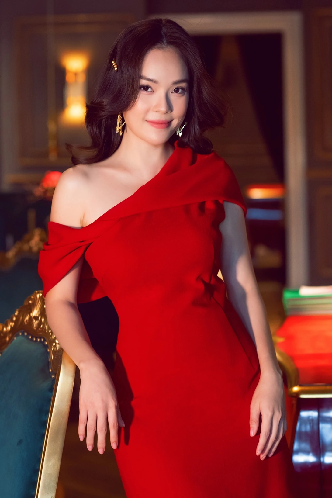 Nữ diễn vi&ecirc;n Việt nổi tiếng: T&igrave;nh duy&ecirc;n lận đận, li&ecirc;n tiếp gặp biến cố, kiệt sức phải nhập viện - Ảnh 1.