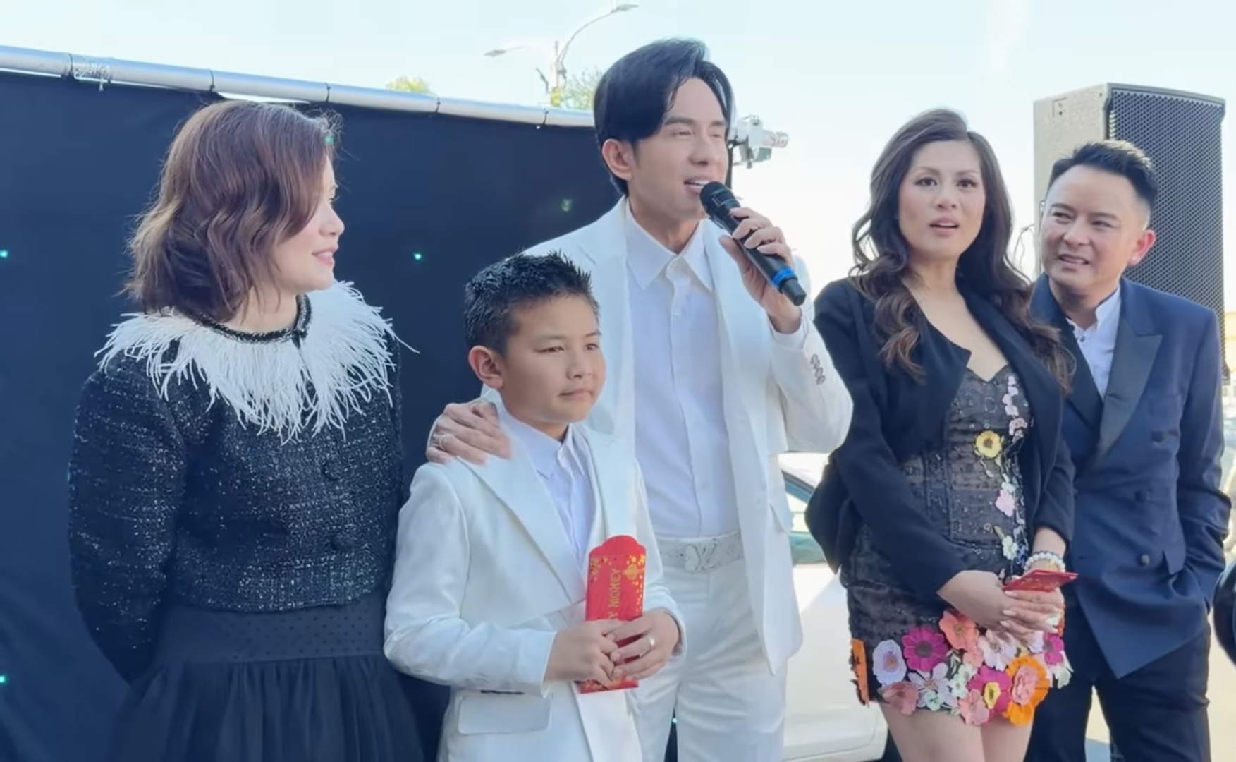 Đan Trường v&agrave; vợ cũ mở đại tiệc tại Mỹ, &ocirc;ng bầu Ho&agrave;ng Tuấn từ Việt Nam bay sang- Ảnh 1.