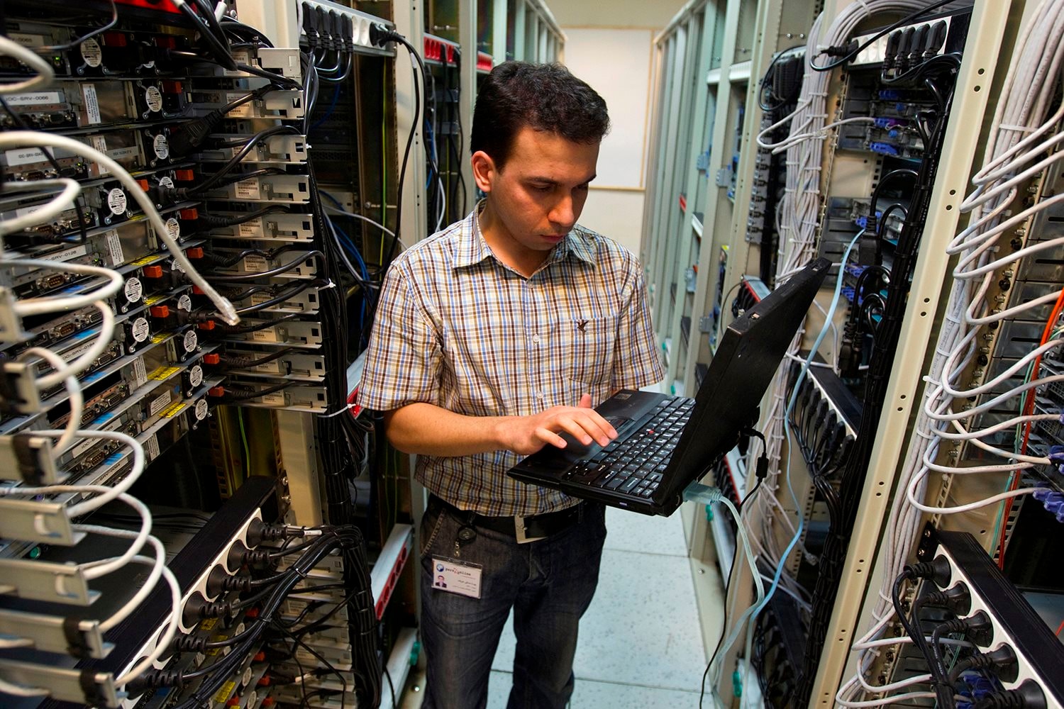 Công nghệ Iran vượt trội trong bối cảnh cô lập và trừng phạt toàn cầu - Ảnh 1.