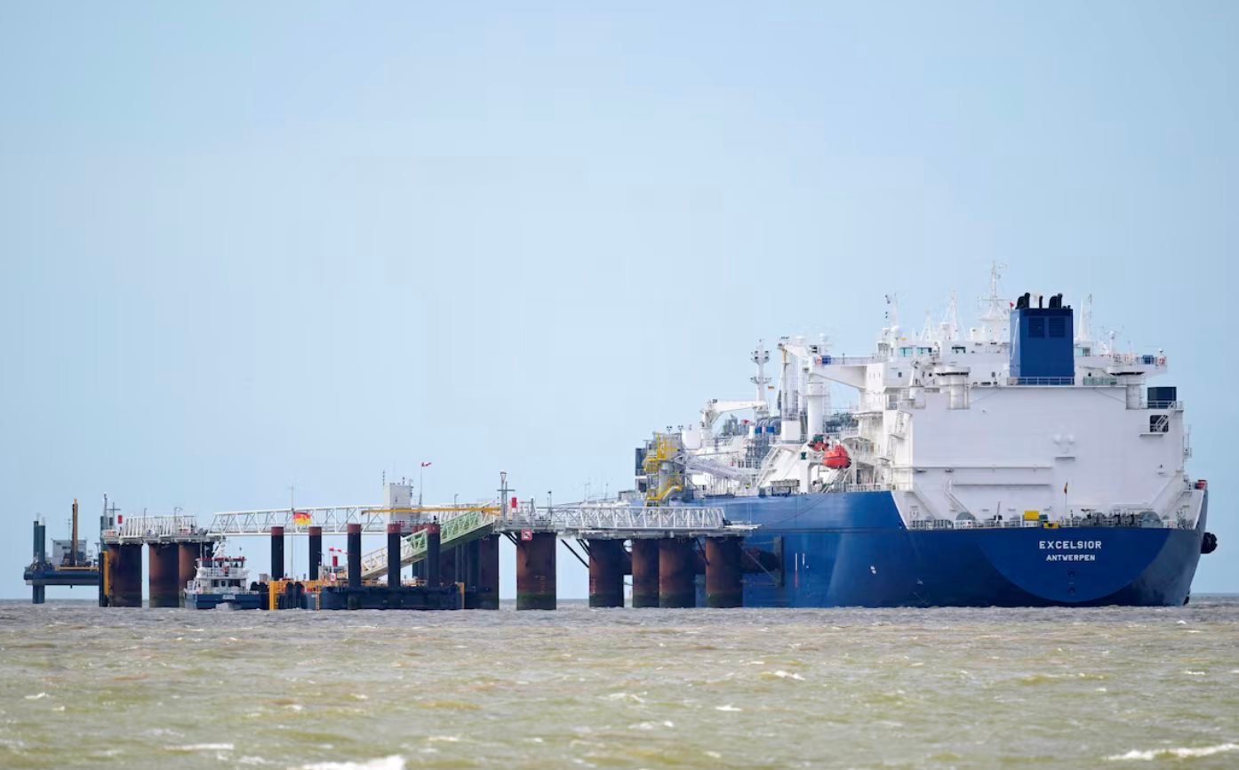 Ch&acirc;u &Acirc;u đ&oacute;n hung tin từ xung đột tại Iran - Ảnh 1.