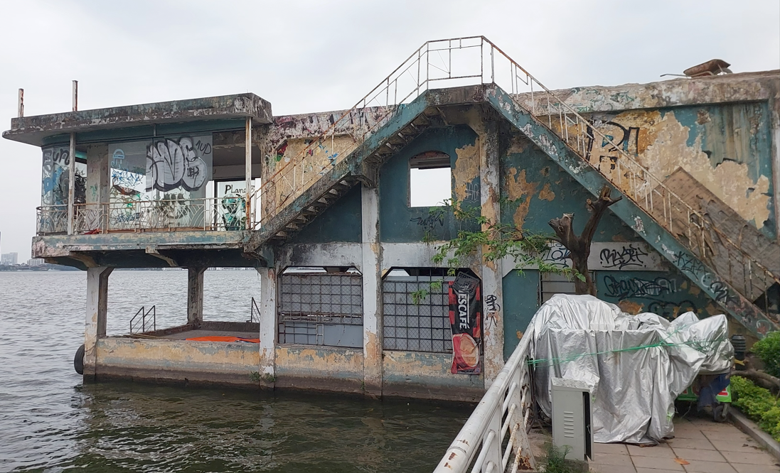 Cảnh nhếch nhác Hồ Tây 2