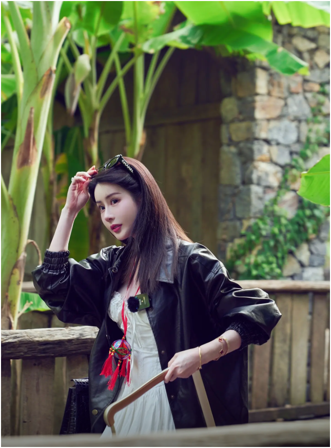 Thợ gội đầu y&ecirc;u thiếu gia, ly h&ocirc;n nhận bồi thường 22 tỷ l&agrave; &ldquo;đập mặt x&acirc;y lại&rdquo;: Giờ th&agrave;nh ph&uacute; b&agrave; nổi tiếng - Ảnh 9.