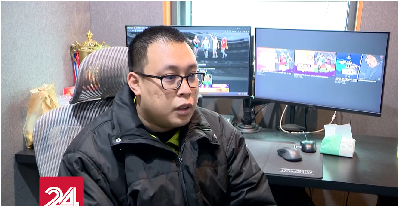 Người Thỏ của X&ocirc;i Lạc TV lộ diện v&agrave; nhận c&aacute;t x&ecirc; 300 ngh&igrave;n cho mỗi trận b&igrave;nh luận - Ảnh 2.