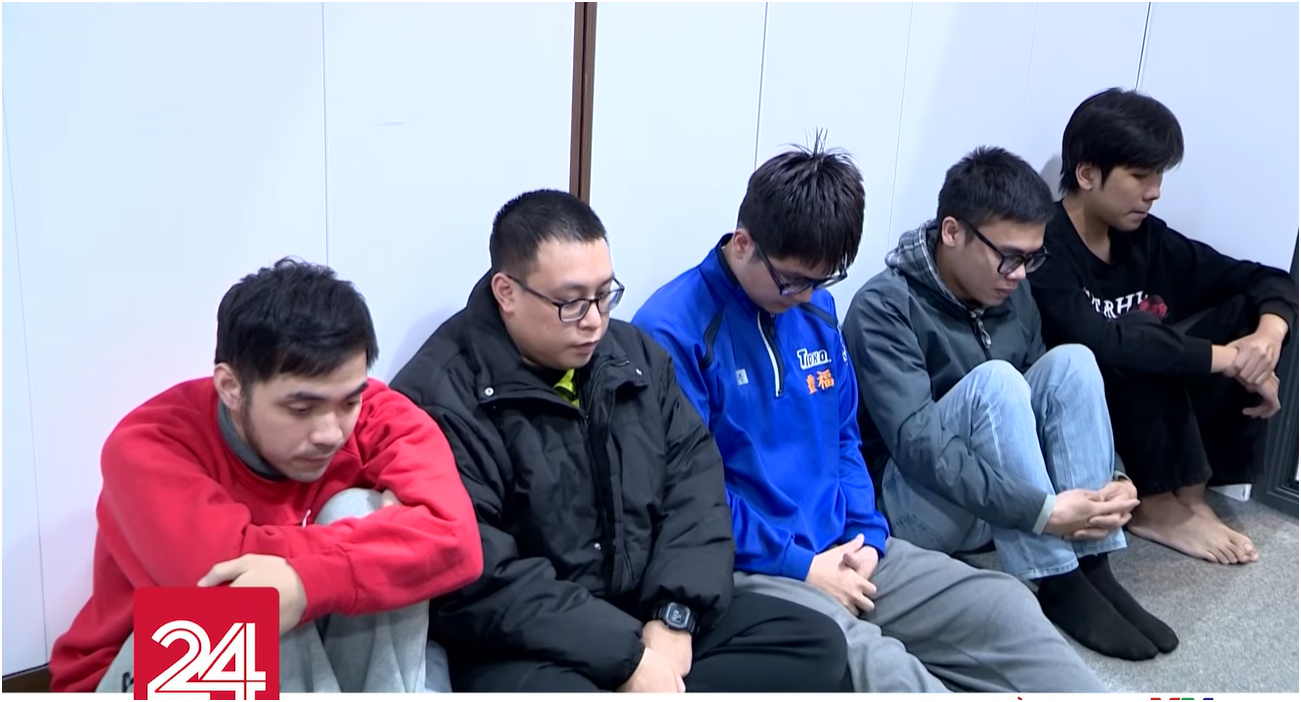 Người Thỏ của X&ocirc;i Lạc TV lộ diện v&agrave; nhận c&aacute;t x&ecirc; 300 ngh&igrave;n cho mỗi trận b&igrave;nh luận - Ảnh 1.