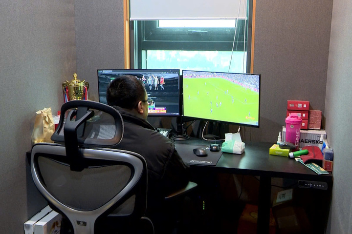 Đ&aacute;nh sập đế chế b&oacute;ng đ&aacute; lậu X&ocirc;i Lạc TV v&agrave; những th&ocirc;ng tin ph&aacute;p luật quan trọng - Ảnh 3.