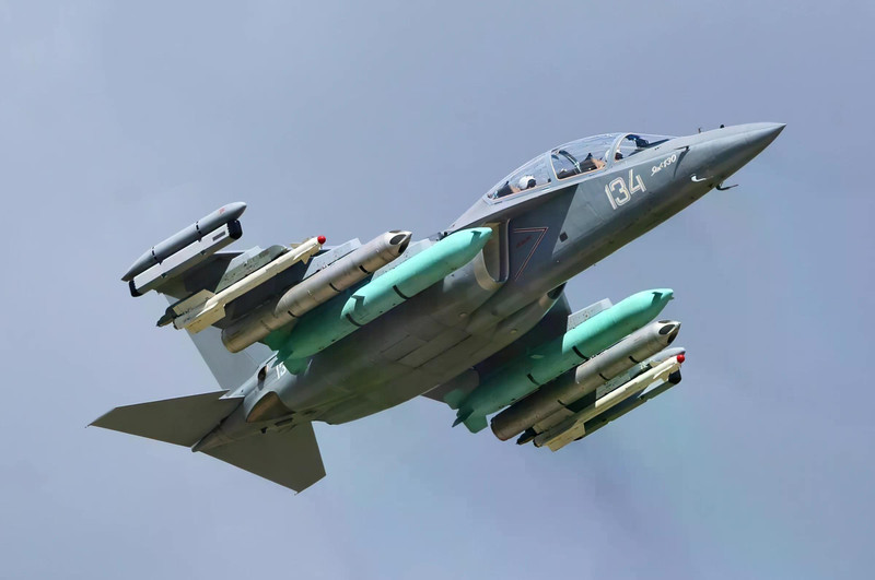 Nga nói gì khi máy bay Yak-130 Iran bị F-35 Israel dễ dàng bắn hạ? - Ảnh 7.