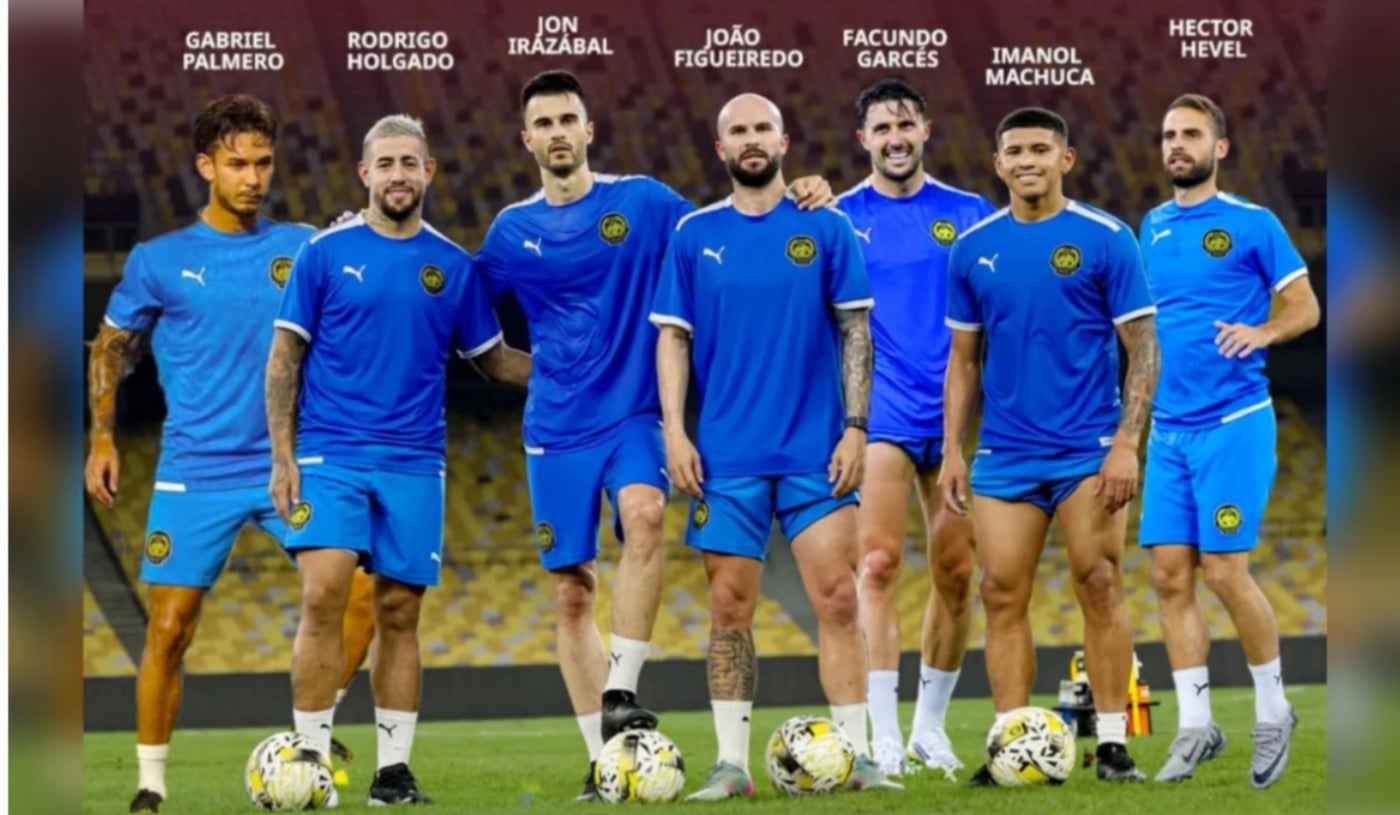 NHM Malaysia đ&ograve;i tước quốc tịch nh&oacute;m cầu thủ nhập tịch sau ph&aacute;n quyết của CAS - Ảnh 1.