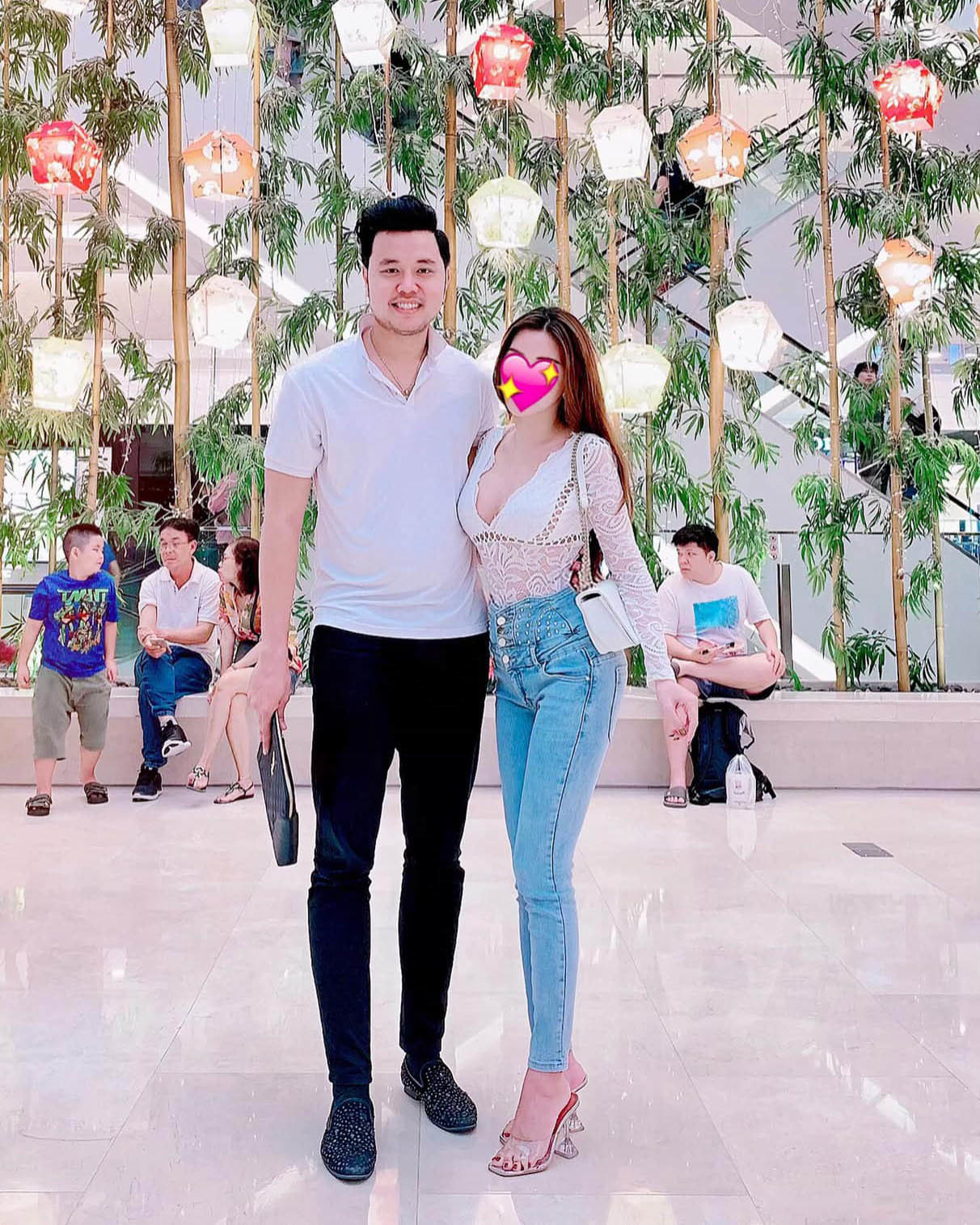 Nam người mẫu từng say m&ecirc; tỷ ph&uacute; hơn 32 tuổi, hai lần cầu h&ocirc;n bất th&agrave;nh giờ ra sao? - Ảnh 2.