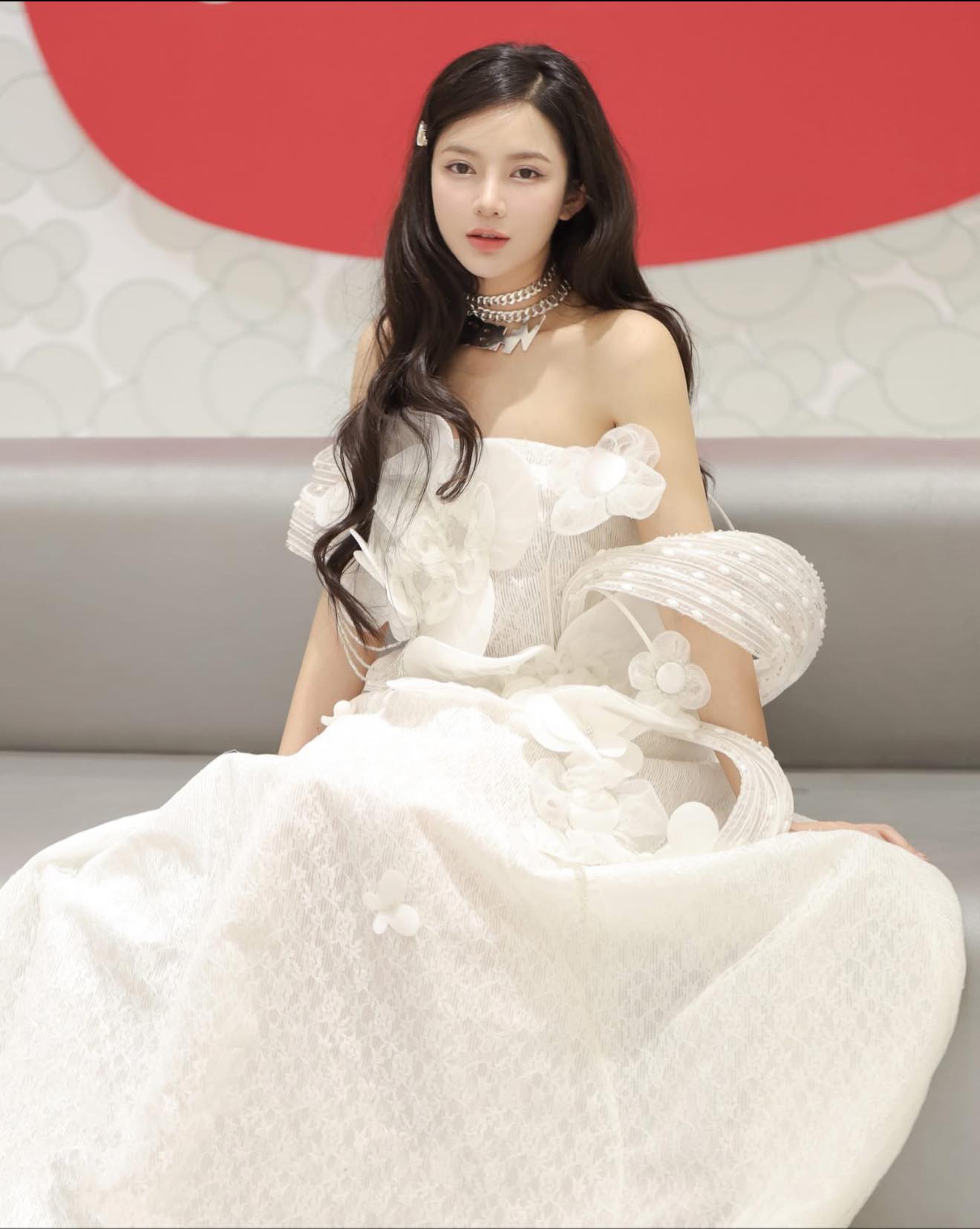 Đổi đời nhờ 1 bức ảnh, hot girl H&agrave; Nội năm n&agrave;o hạnh ph&uacute;c vi&ecirc;n m&atilde;n b&ecirc;n chồng doanh nh&acirc;n, nhan sắc U40 cực phẩm- Ảnh 9.