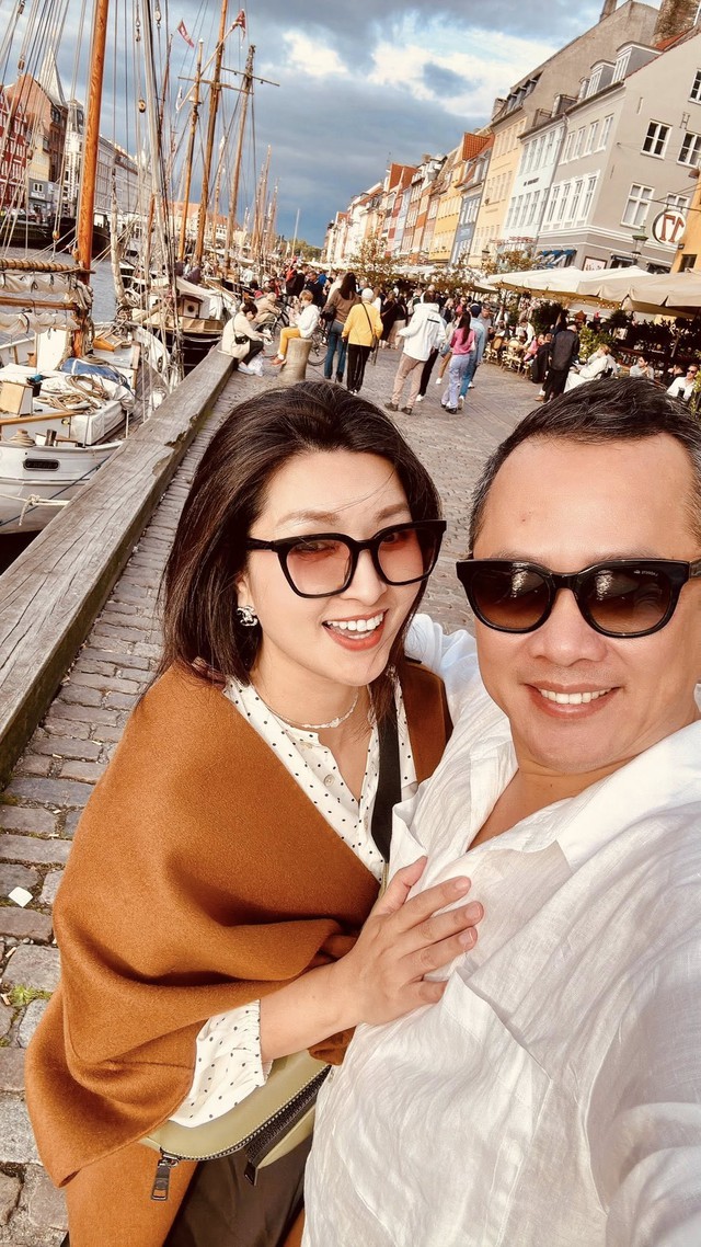 Đại gia si m&ecirc; mẹ đơn th&acirc;n U50 l&agrave; nghệ sĩ, b&agrave; chủ ph&ograve;ng tr&agrave; ở Mỹ - Ảnh 6.