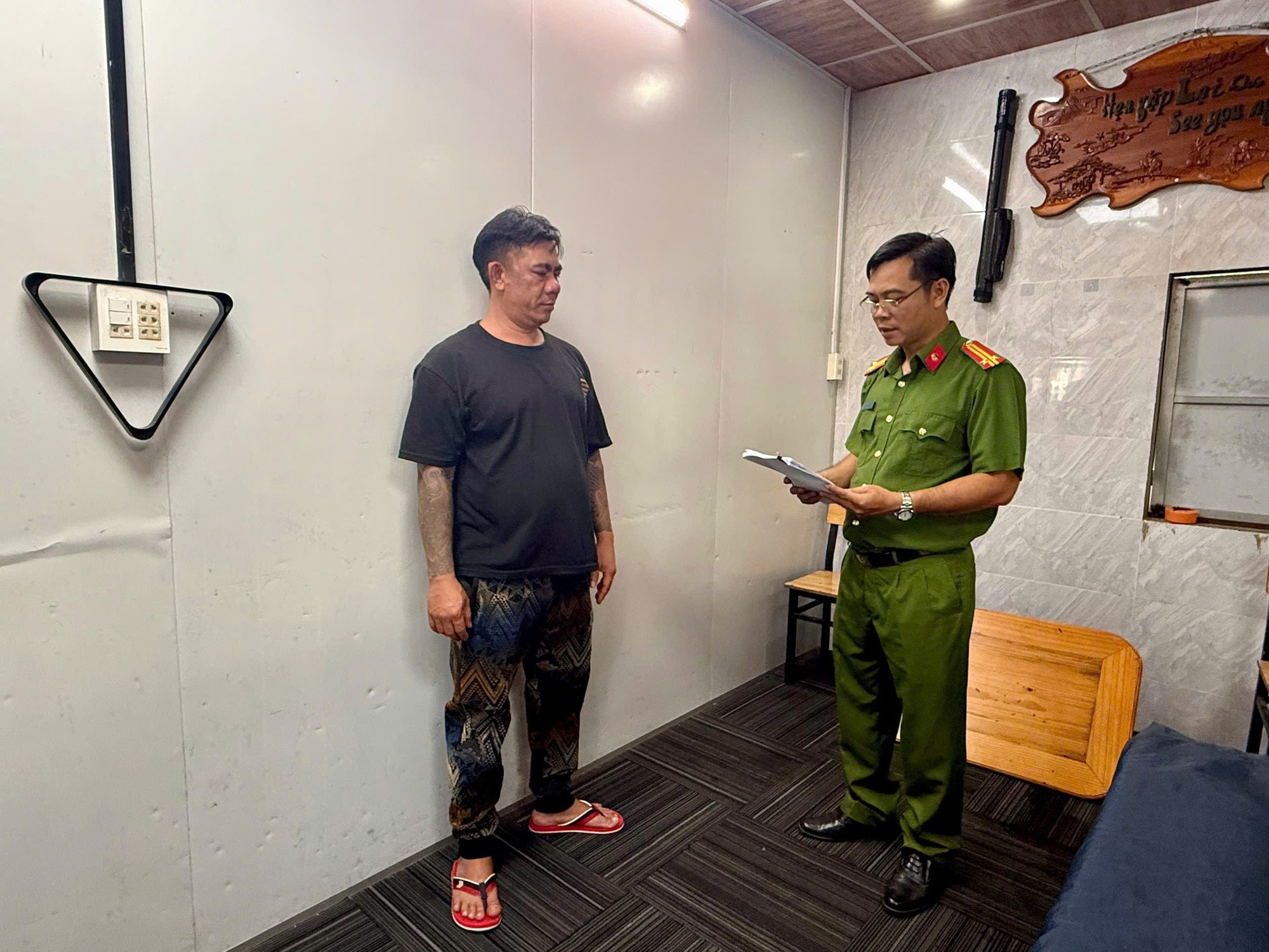 Kh&aacute;m x&eacute;t nh&agrave; Beo Hồ Duy Vũ: Tấn c&ocirc;ng g&acirc;y thương t&iacute;ch tại Đồng Nai - Ảnh 1.