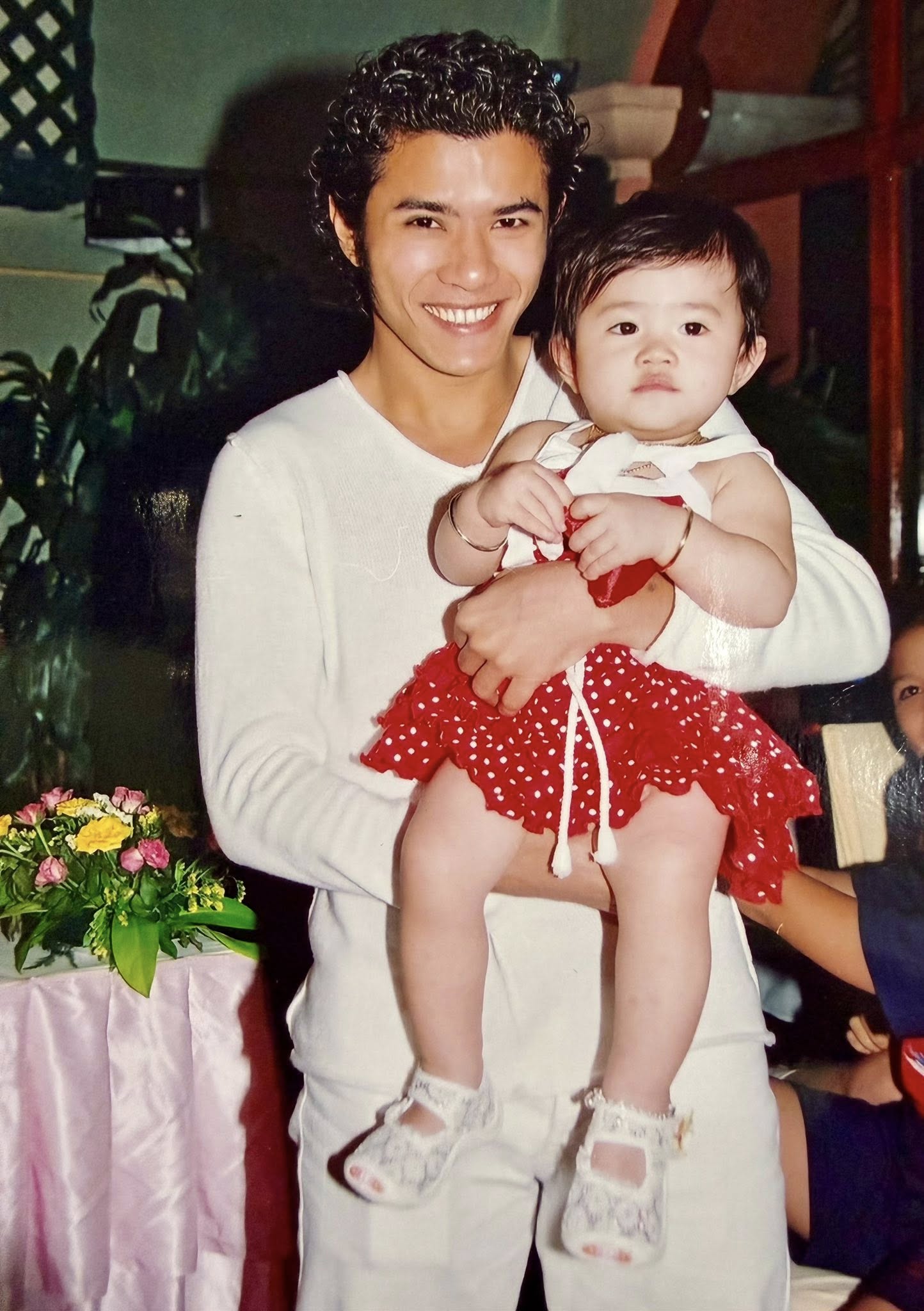 "Con c&ograve;n trẻ qu&aacute; Kasim ơi, bỏ mẹ Phương lại, bỏ vợ con của con lại" - Ảnh 5.